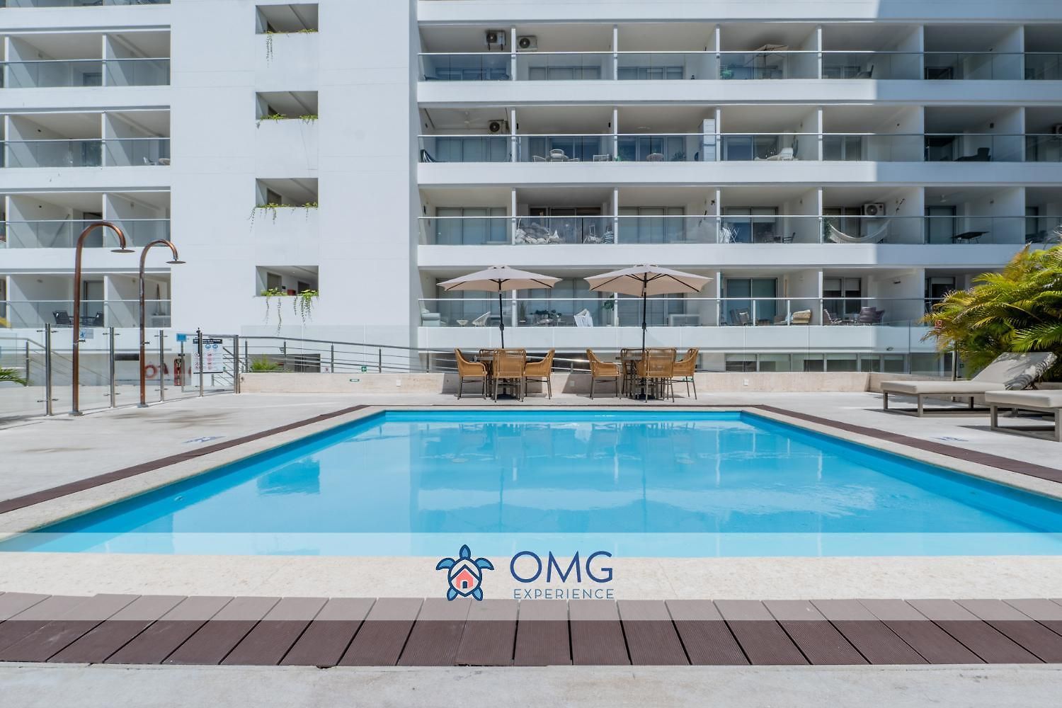 Cómoda Con Dos Camas Queen Piscina Cb1031 * Cartagena